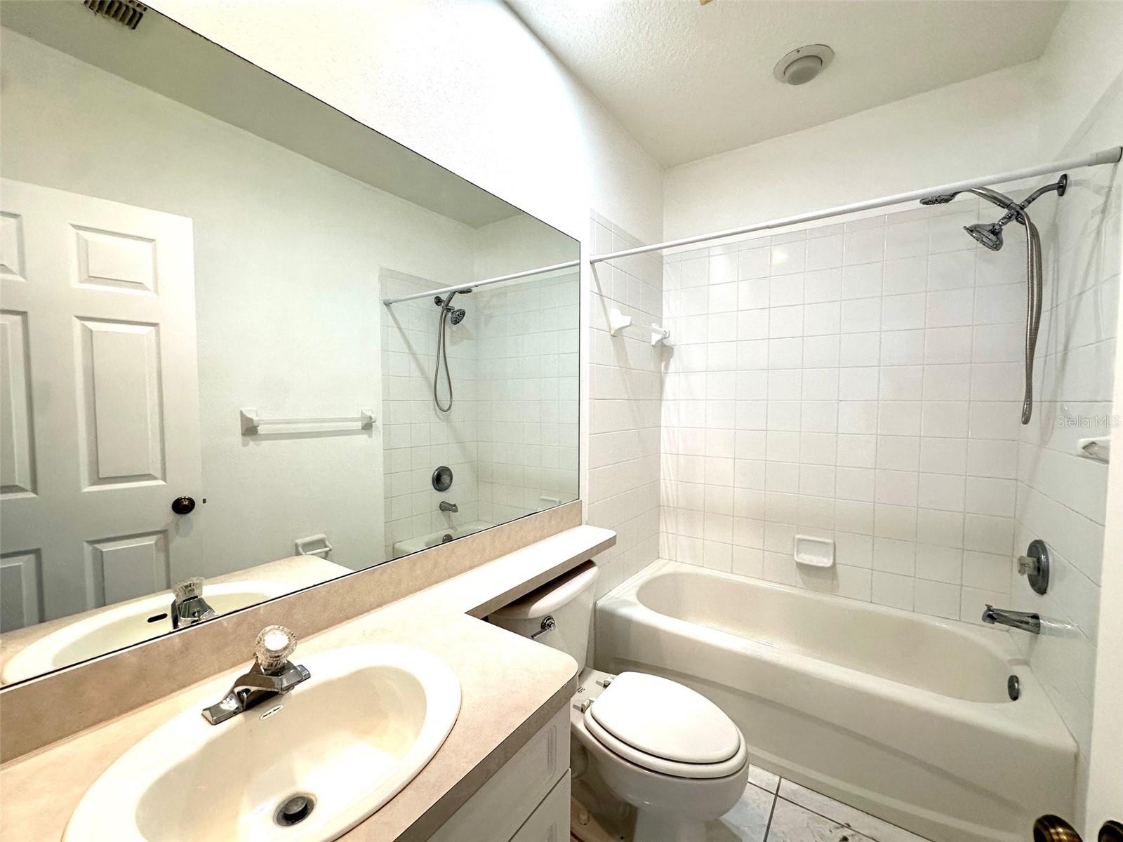 Image 13 of 25 For 1420 Water View Drive W 201