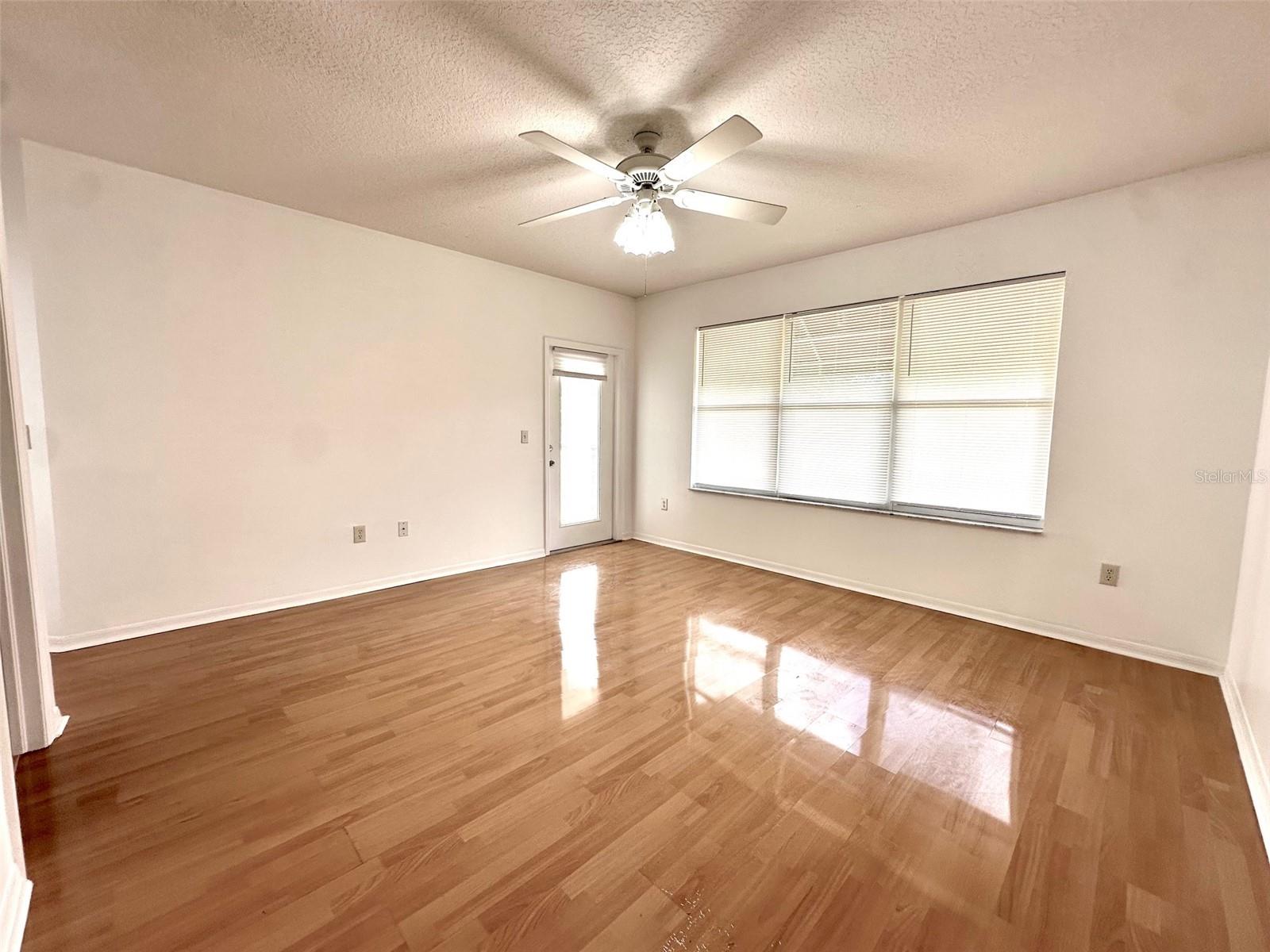 Image 15 of 25 For 1420 Water View Drive W 201