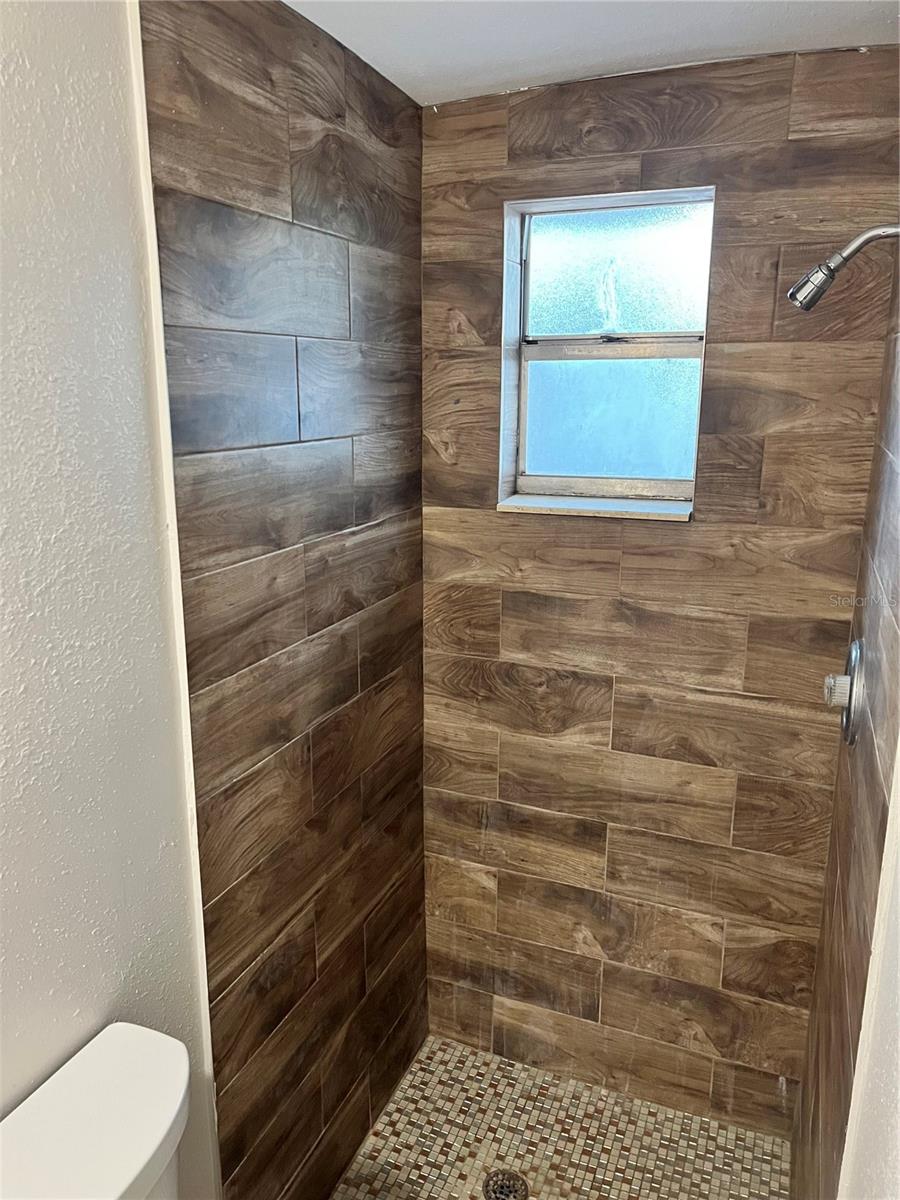 Image 18 of 25 For 8307 Needles Drive