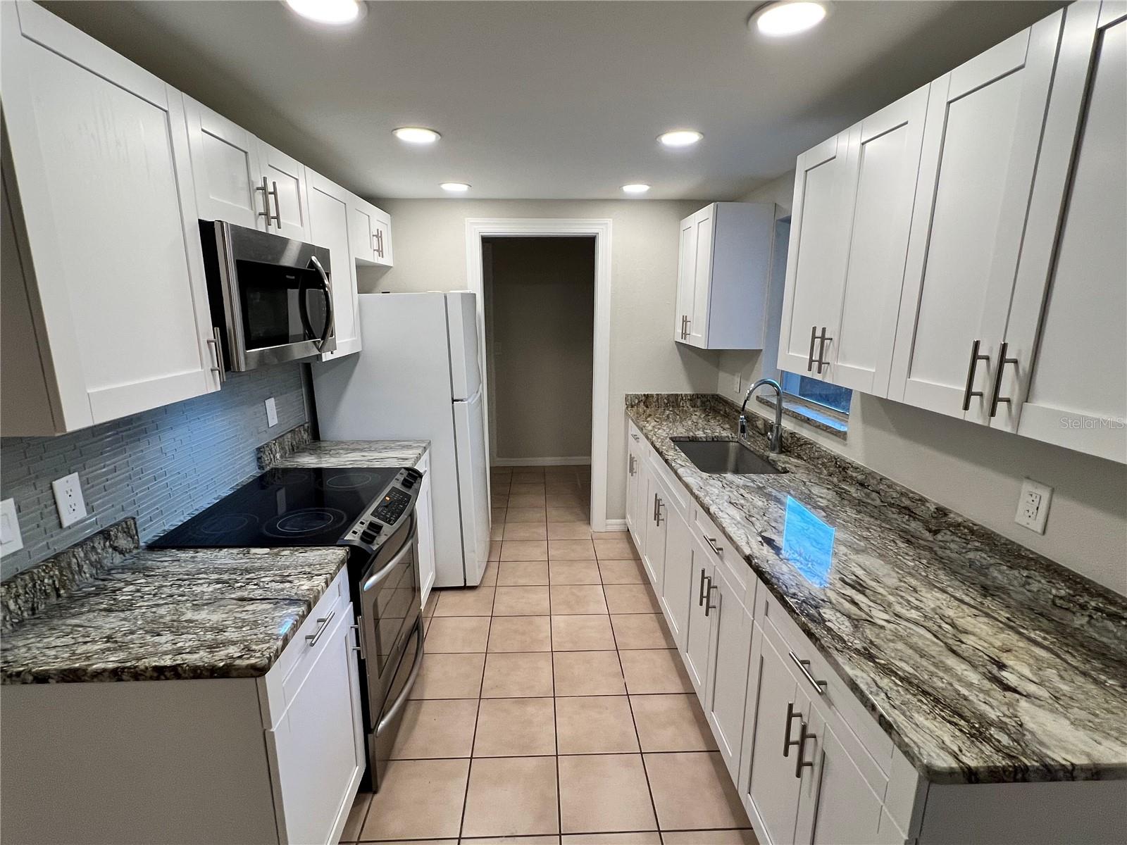 Image 4 of 25 For 8307 Needles Drive