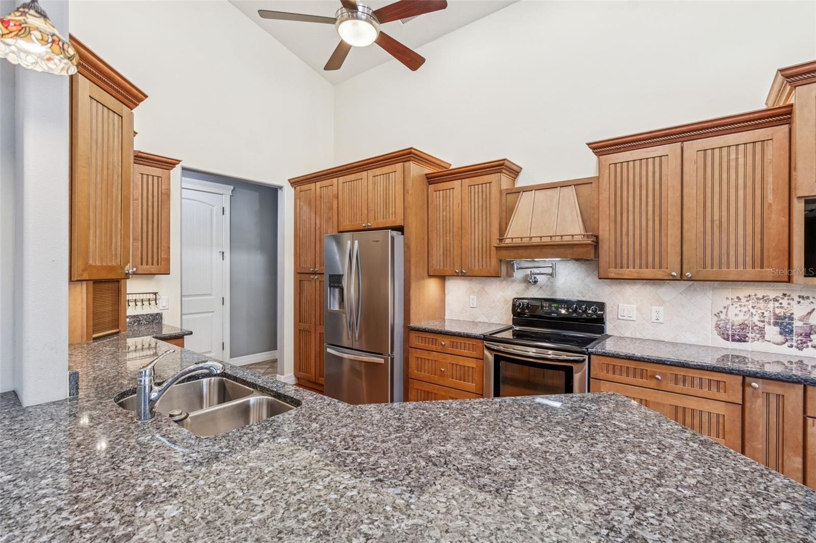 Image 19 of 65 For 5460 Chestnut Ridge Road