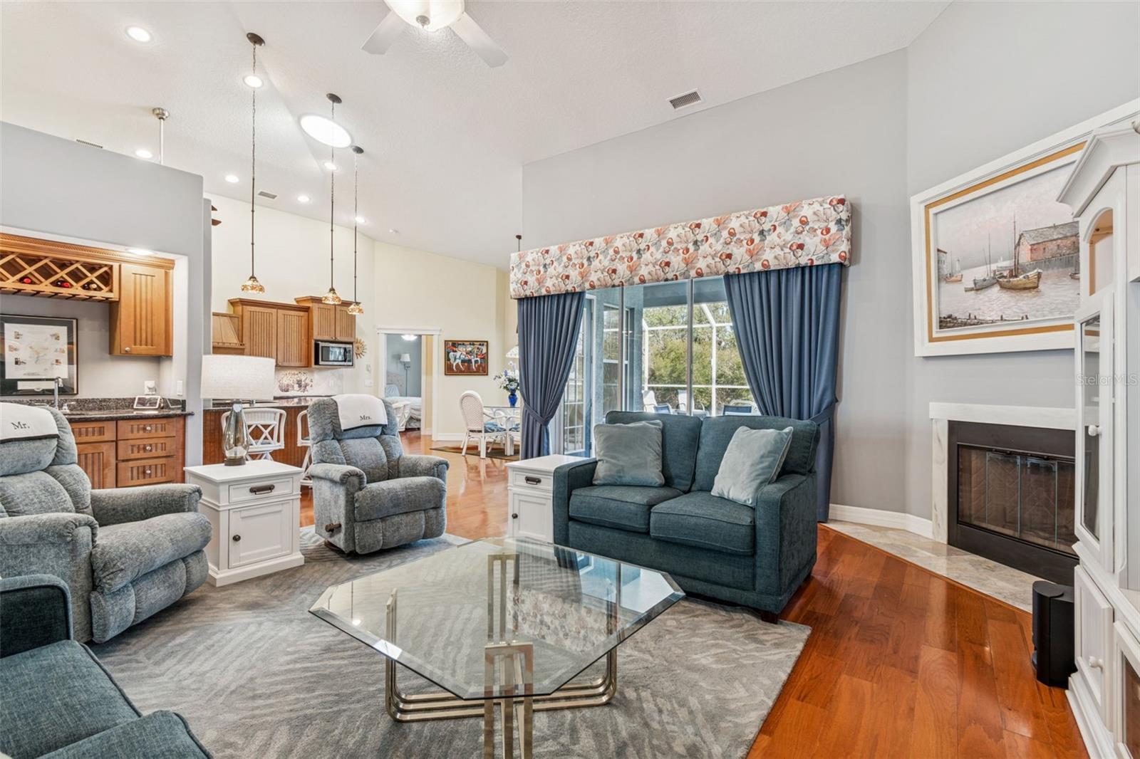 Image 9 of 65 For 5460 Chestnut Ridge Road