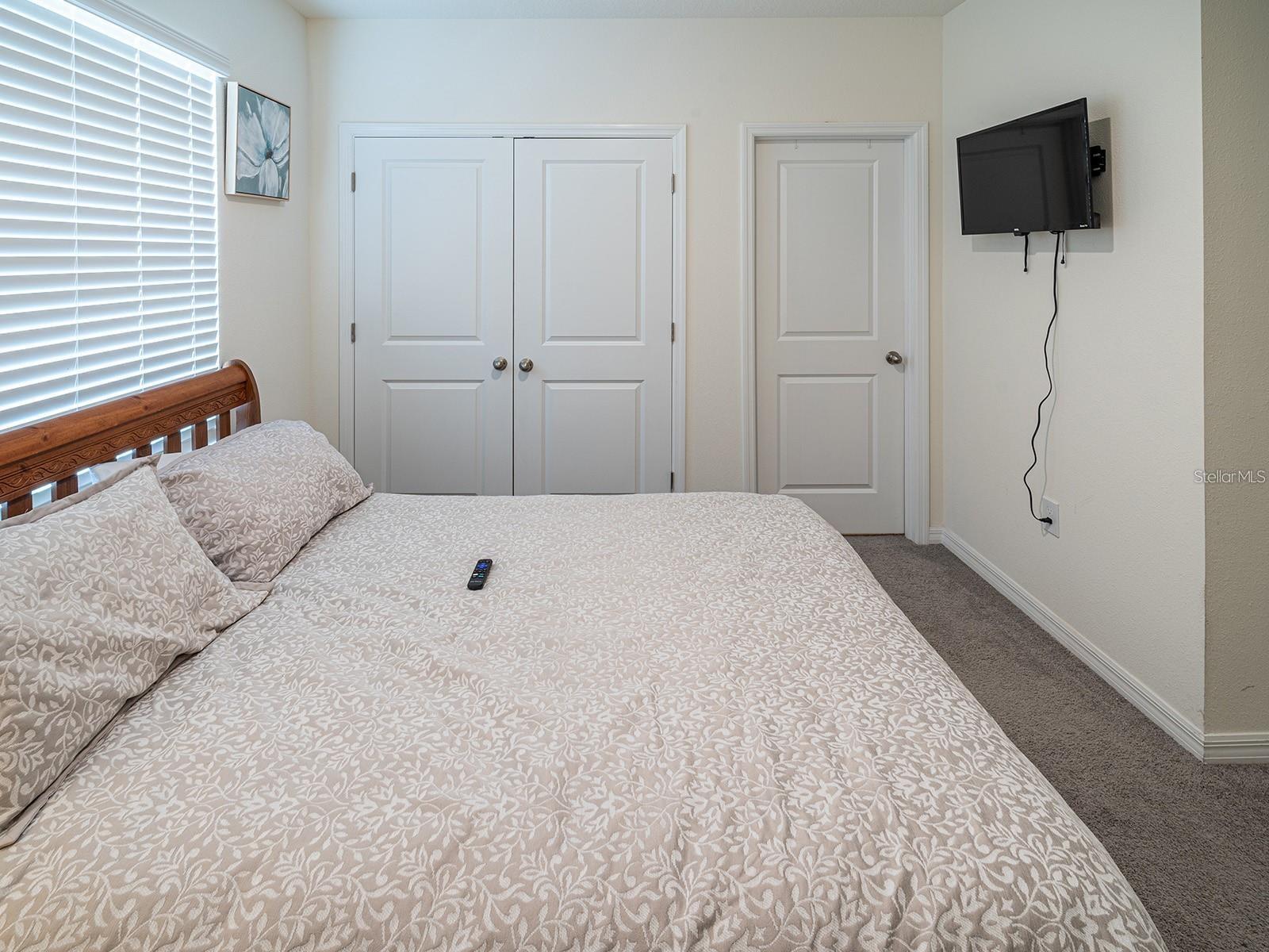 Image 9 of 24 For 2910 Boxwood Grove Row