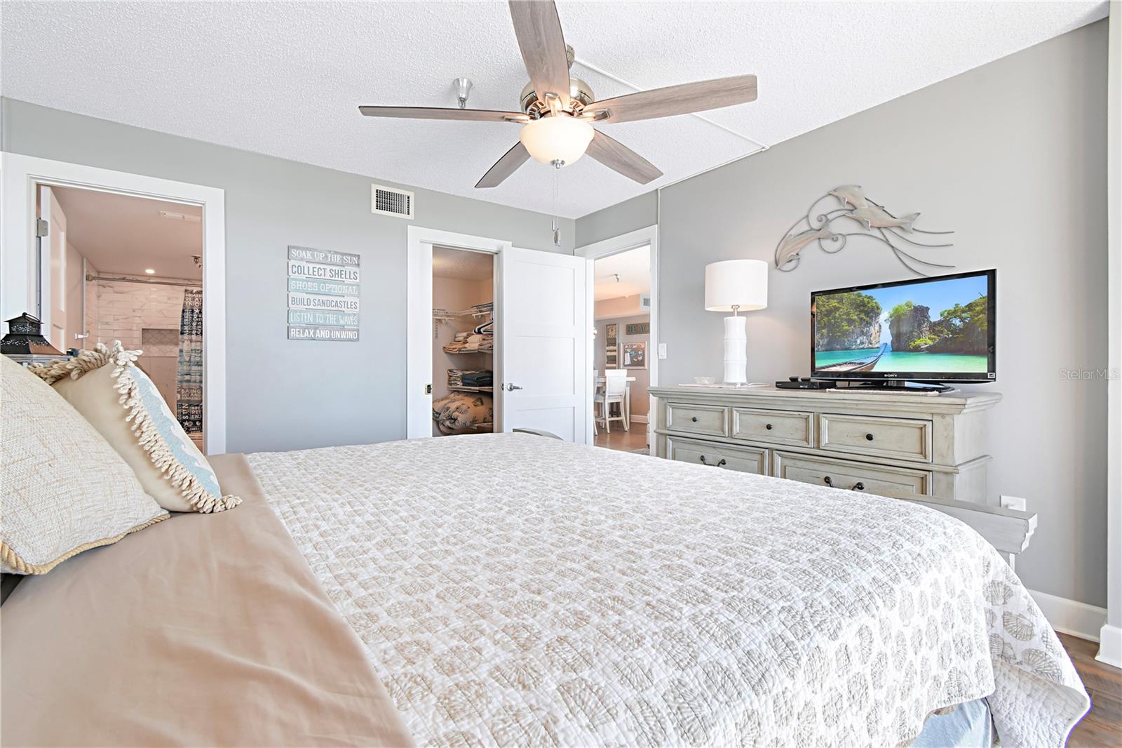 Image 15 of 41 For 15316 Gulf Boulevard 402