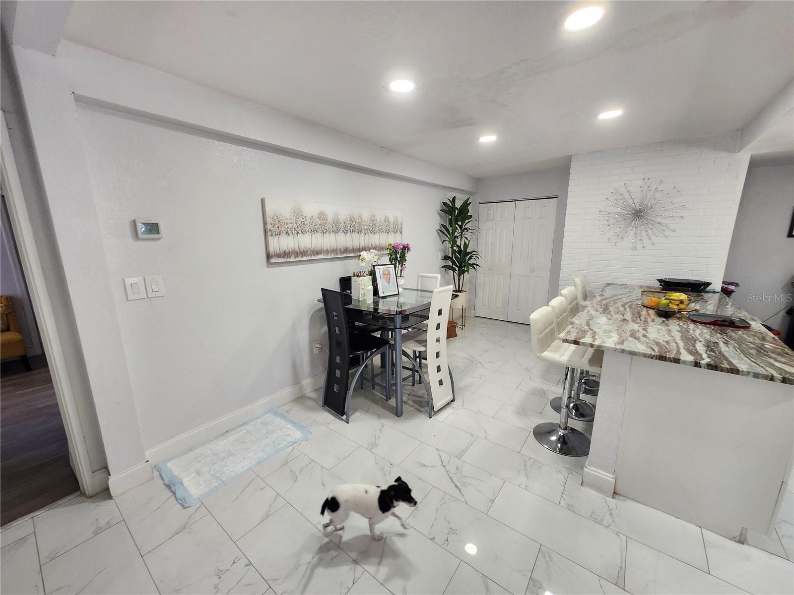 Image 10 of 46 For 10805 Desoto Road