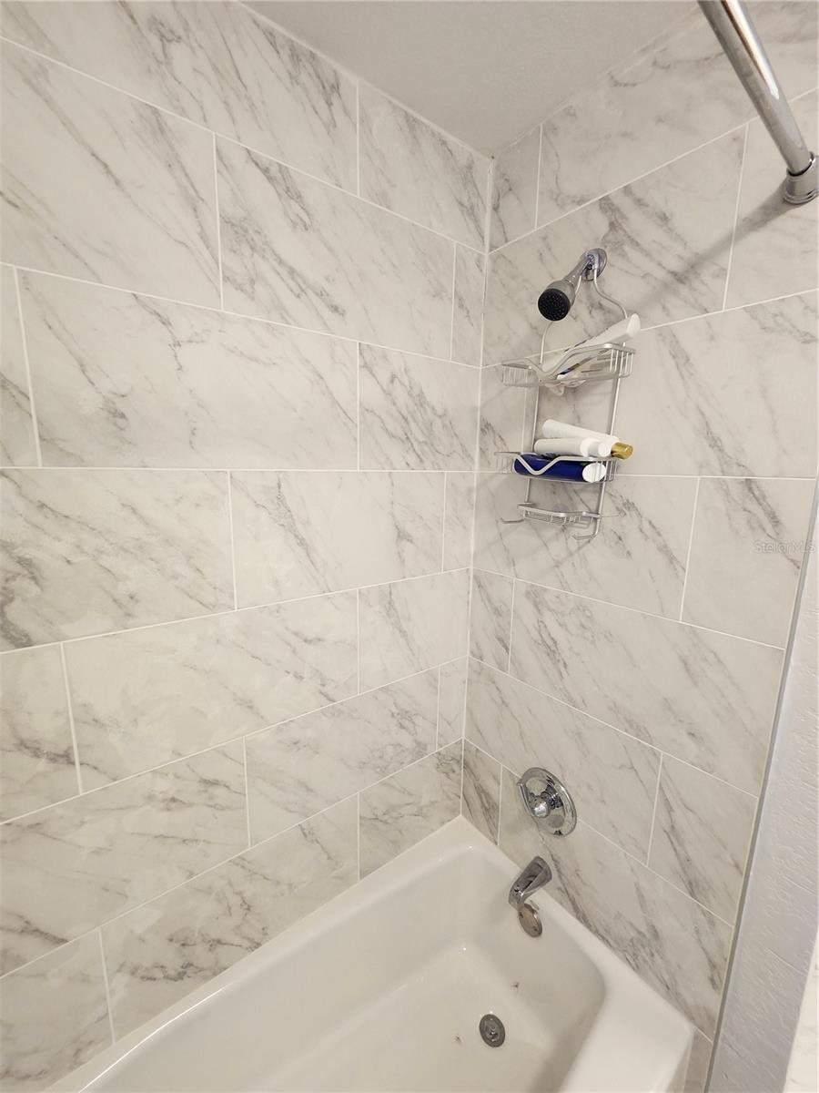 Image 18 of 46 For 10805 Desoto Road