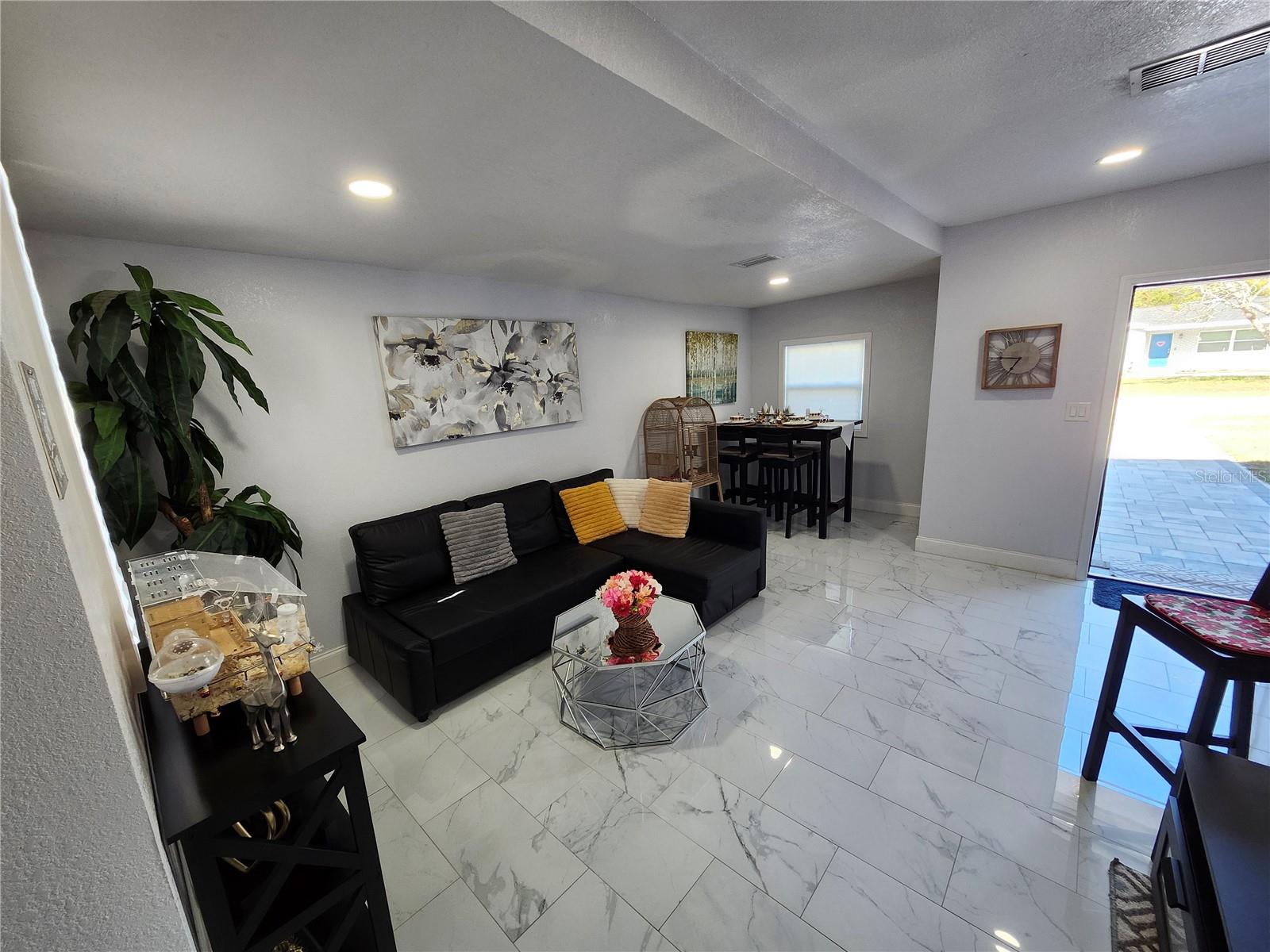 Image 30 of 46 For 10805 Desoto Road