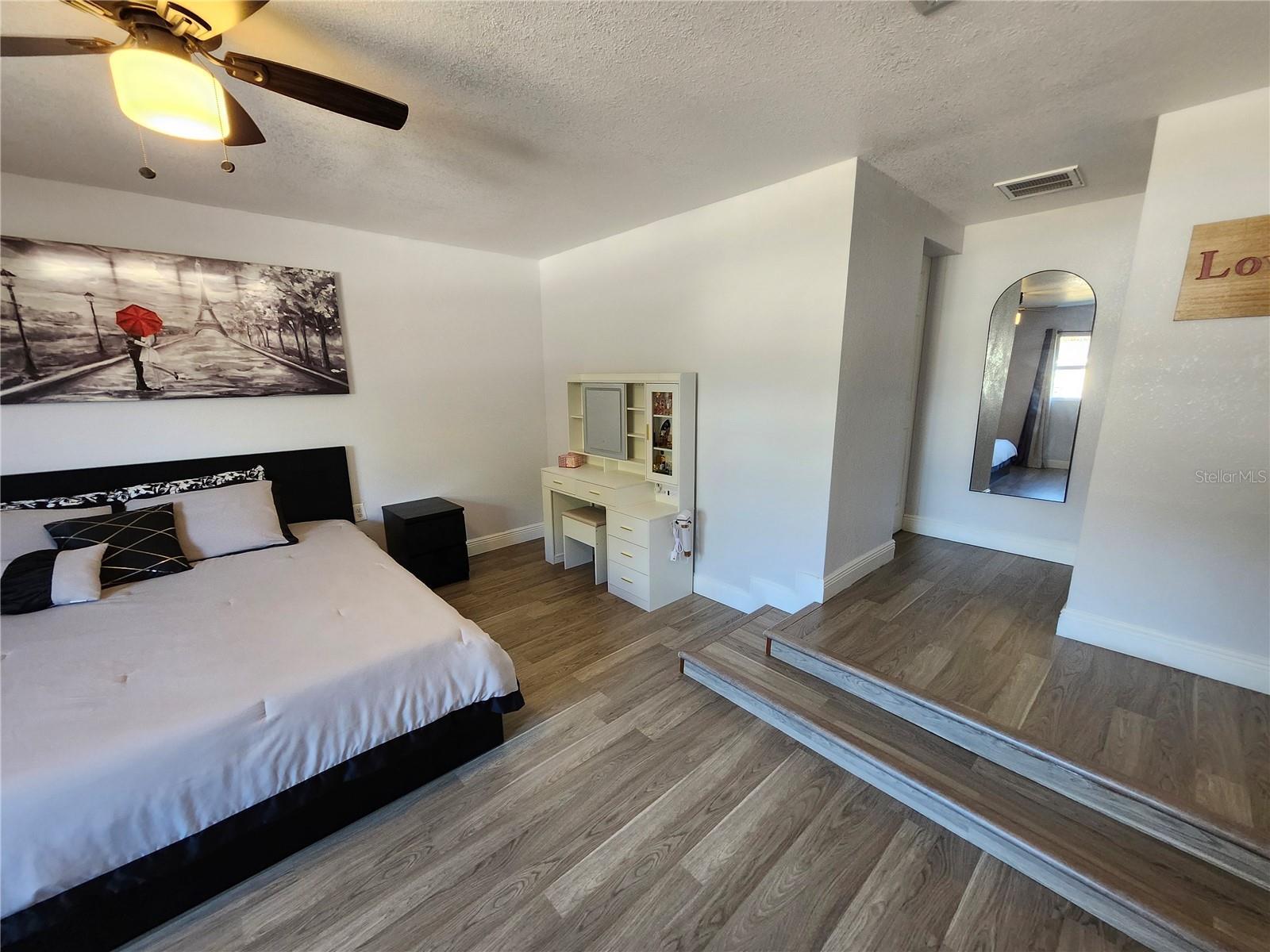 Image 35 of 46 For 10805 Desoto Road