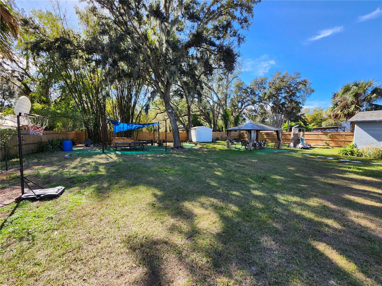 Image 41 of 46 For 10805 Desoto Road