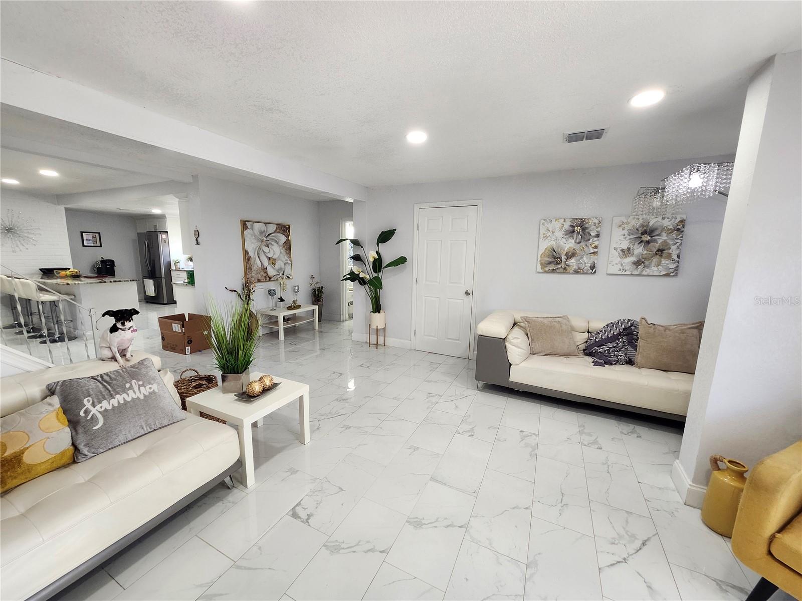 Image 8 of 46 For 10805 Desoto Road