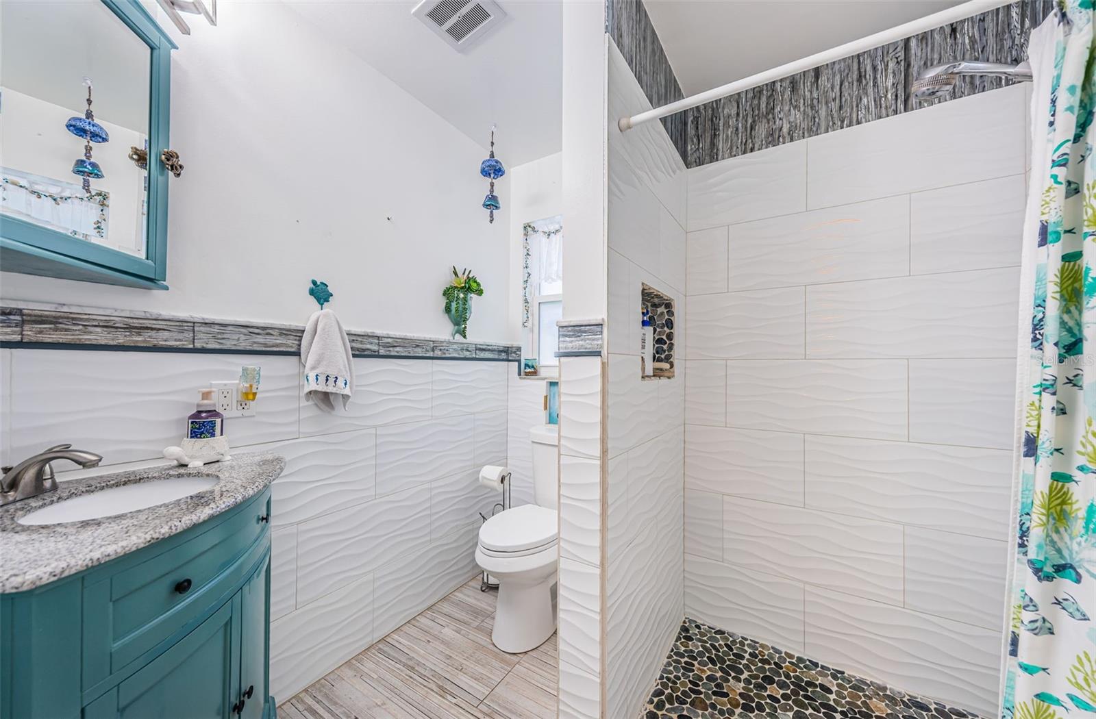 Image 15 of 43 For 2015 Park Street N