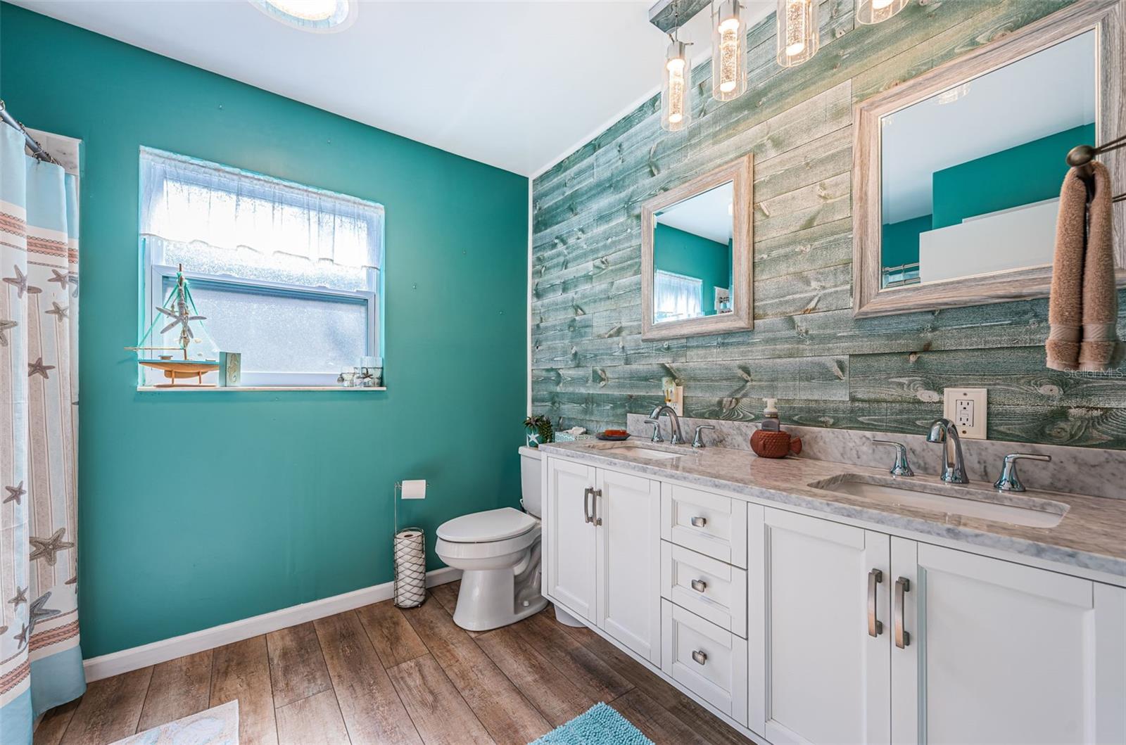 Image 18 of 43 For 2015 Park Street N