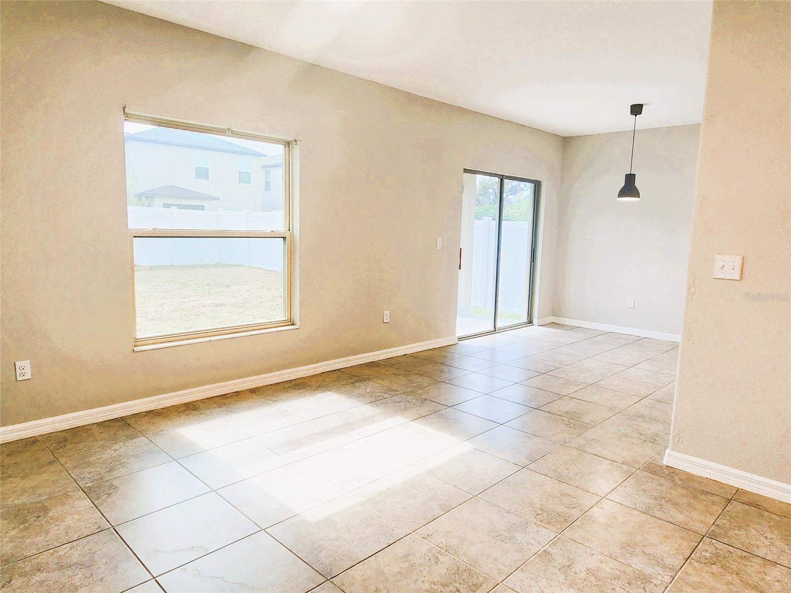 Image 11 of 30 For 7407 Evening Primrose Court