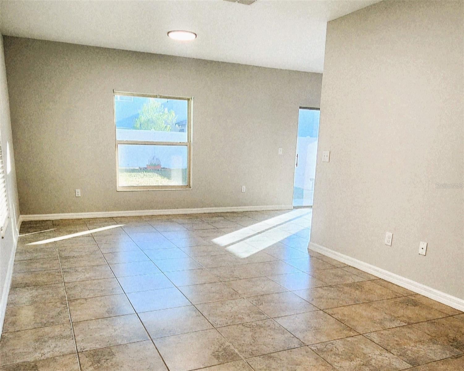 Image 3 of 30 For 7407 Evening Primrose Court