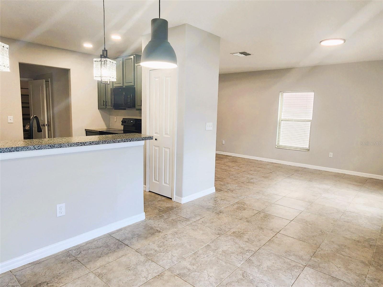 Image 8 of 30 For 7407 Evening Primrose Court