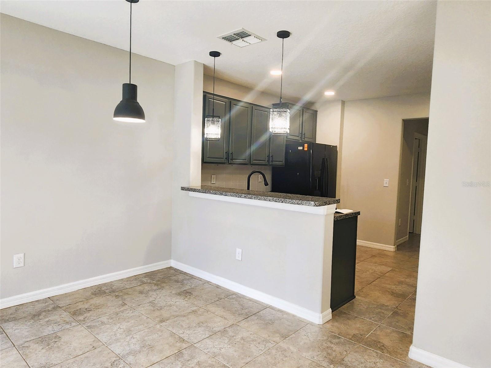 Image 9 of 30 For 7407 Evening Primrose Court