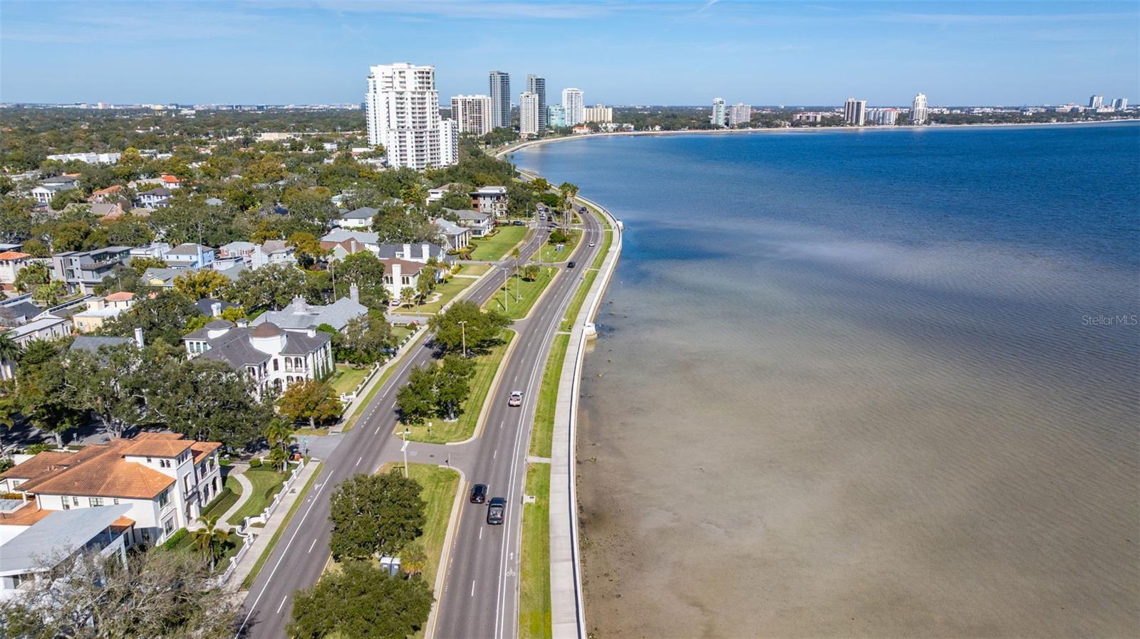 Image 19 of 26 For 4015 Bayshore Boulevard 10d