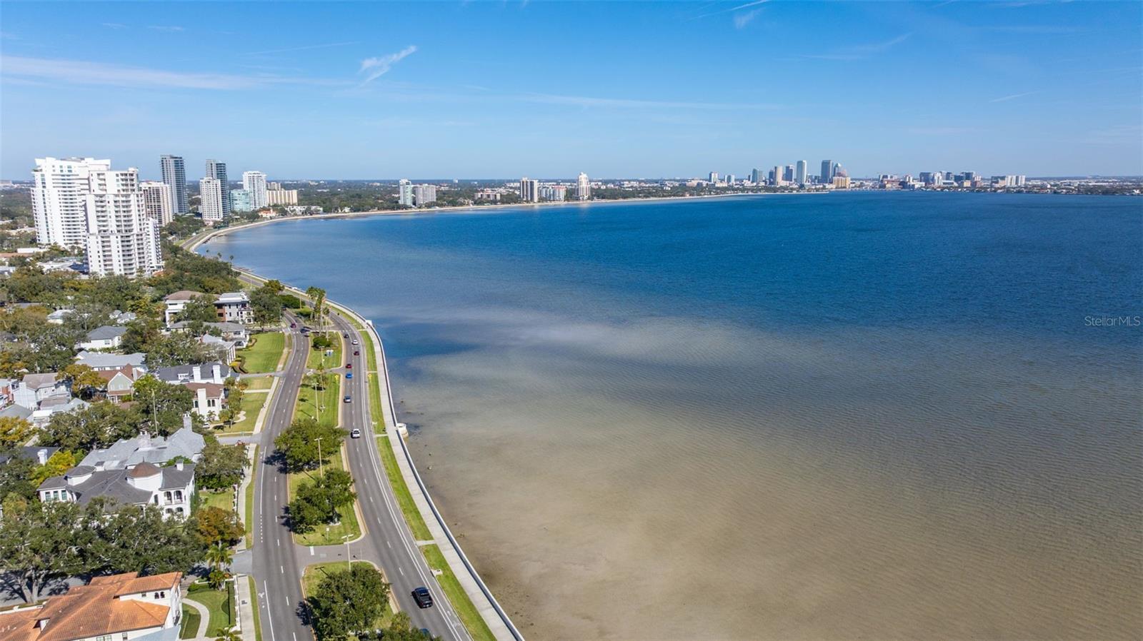 Image 21 of 26 For 4015 Bayshore Boulevard 10d