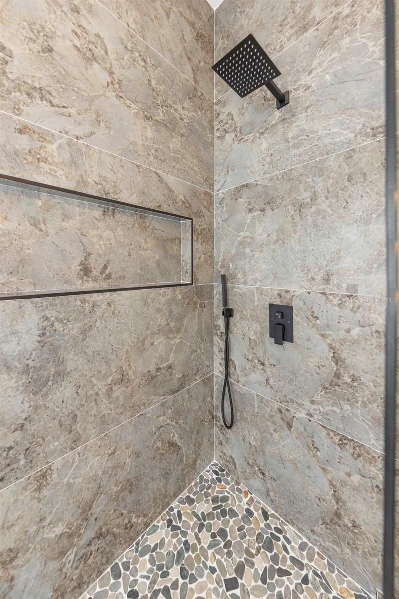 Image 17 of 44 For 303 Archimedes Street