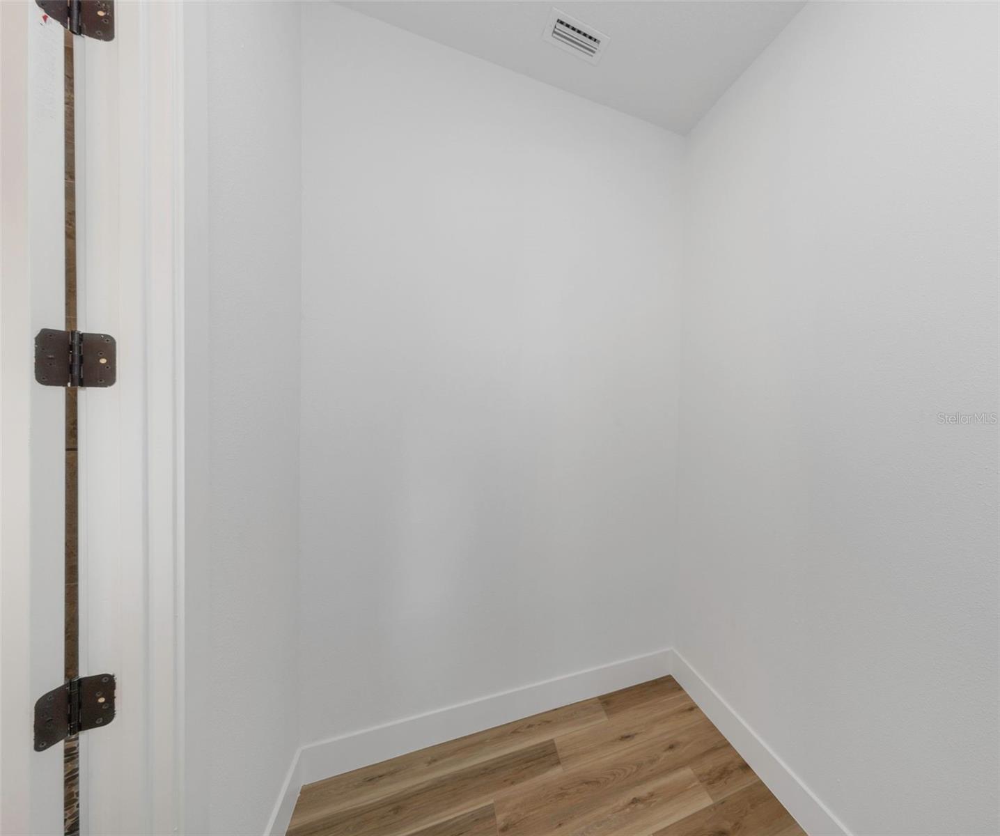 Image 19 of 44 For 303 Archimedes Street