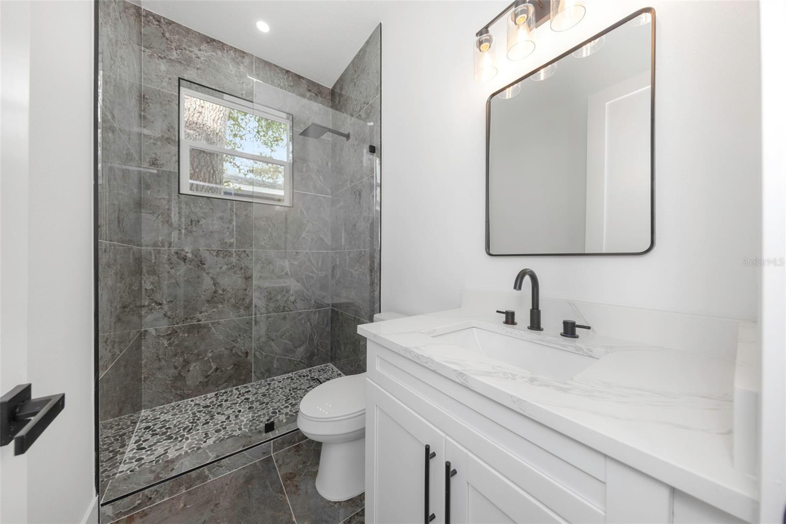 Image 24 of 44 For 303 Archimedes Street