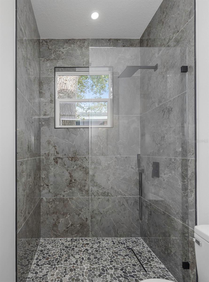 Image 25 of 44 For 303 Archimedes Street