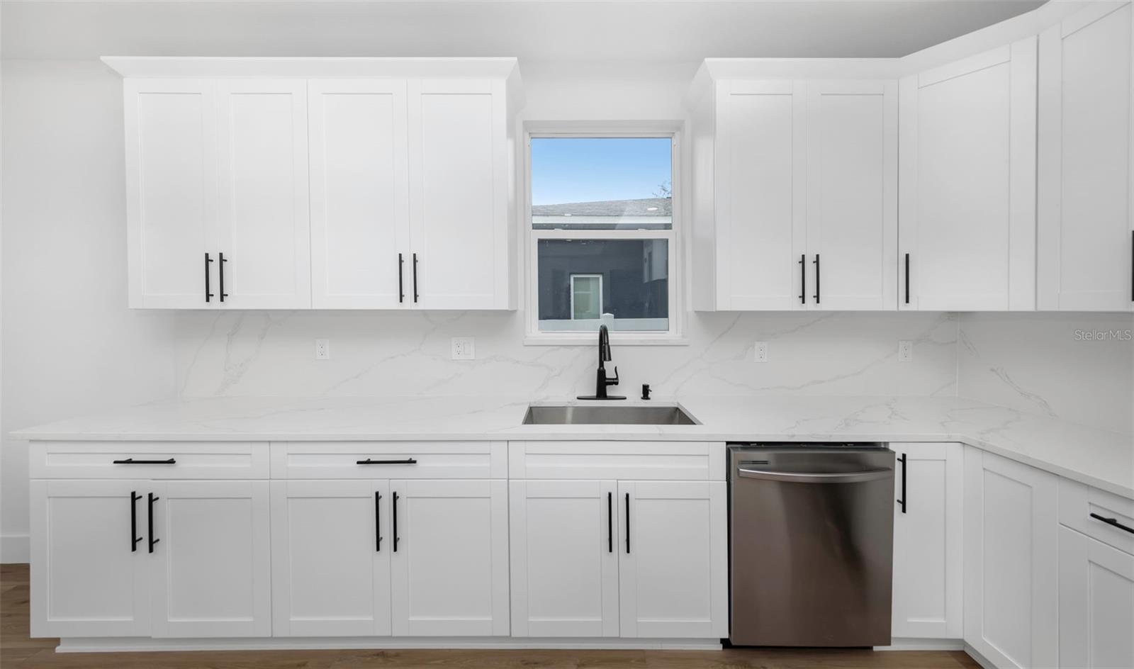 Image 7 of 44 For 303 Archimedes Street