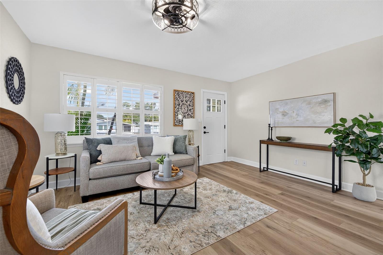 Image 4 of 17 For 486 49th Avenue N