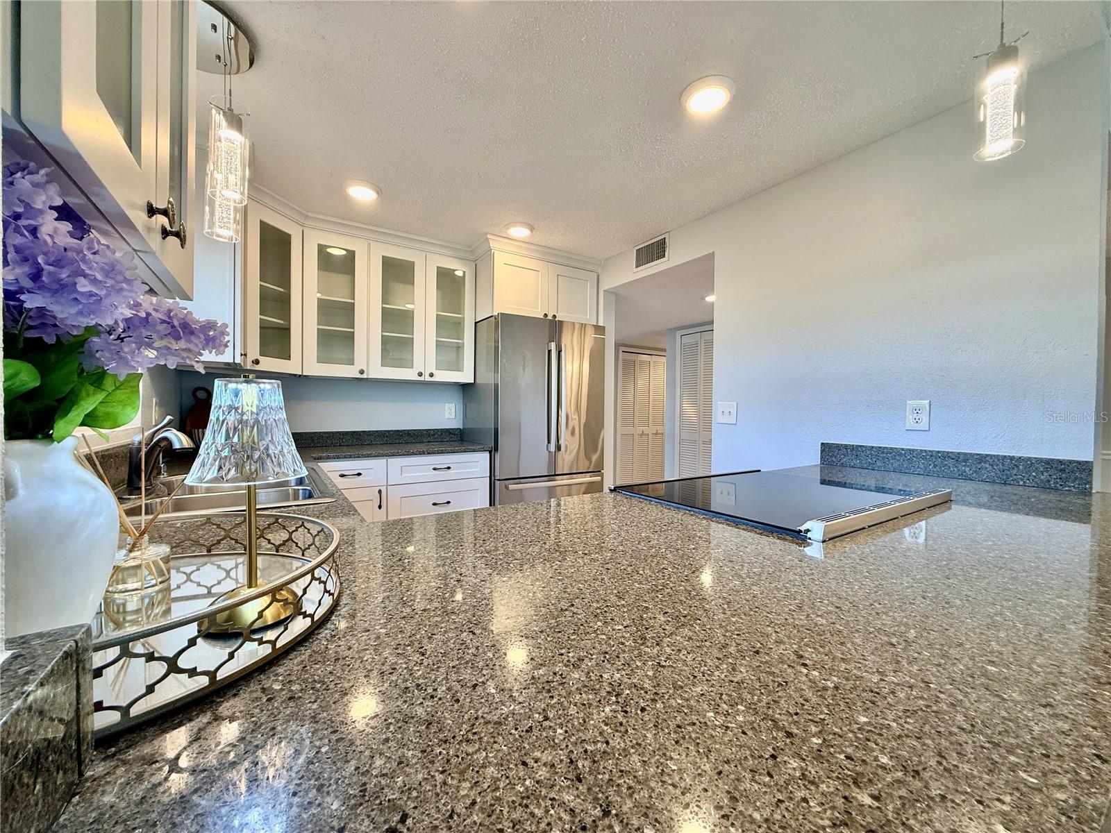 Image 13 of 47 For 3203 Landmark Drive 2105