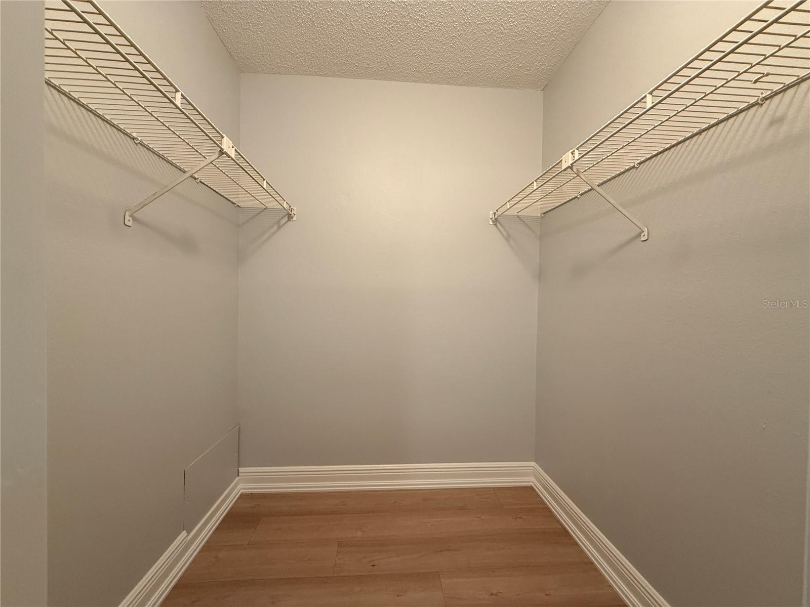 Image 30 of 47 For 3203 Landmark Drive 2105