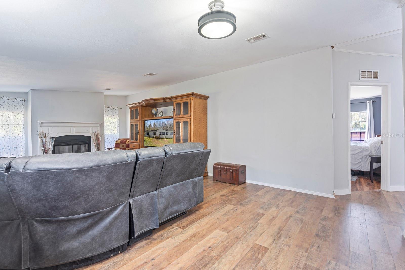 Image 10 of 50 For 10536 Smokie Creek Lane