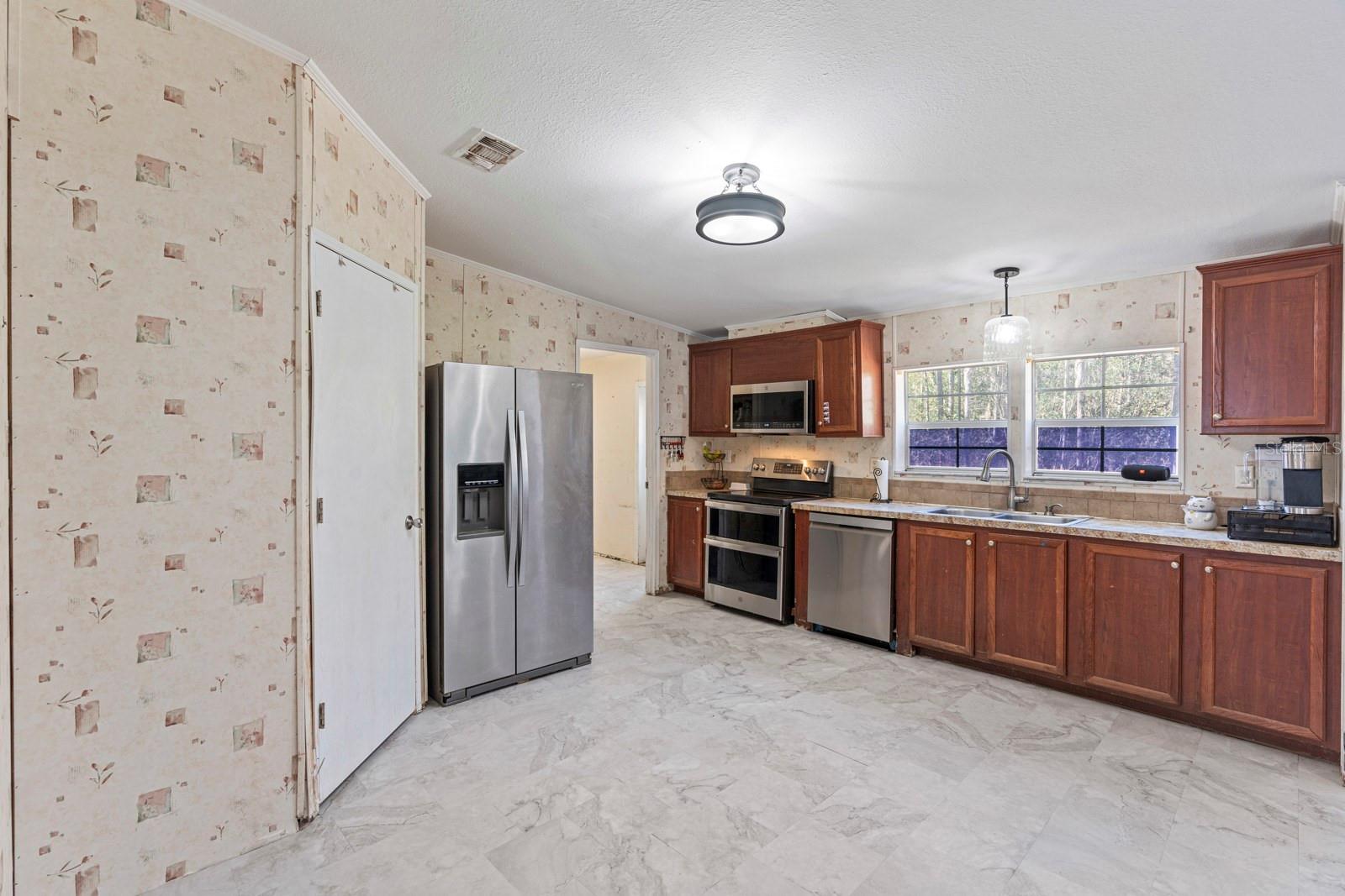 Image 17 of 50 For 10536 Smokie Creek Lane