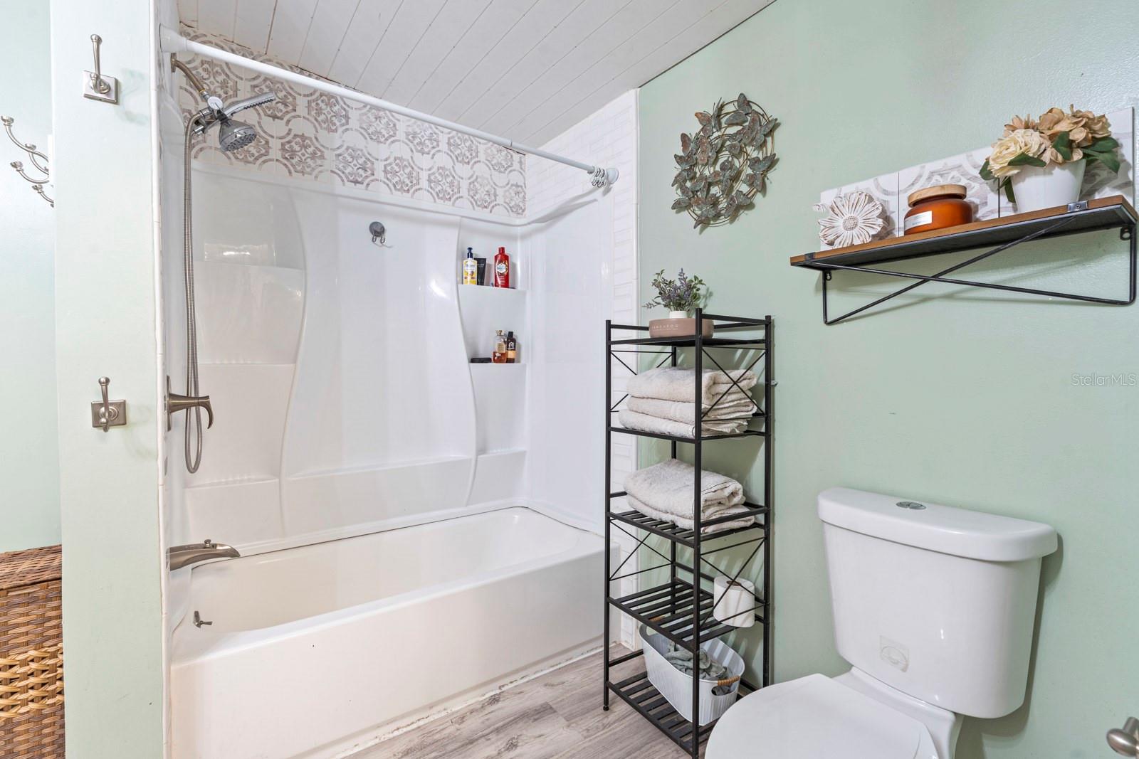 Image 20 of 50 For 10536 Smokie Creek Lane