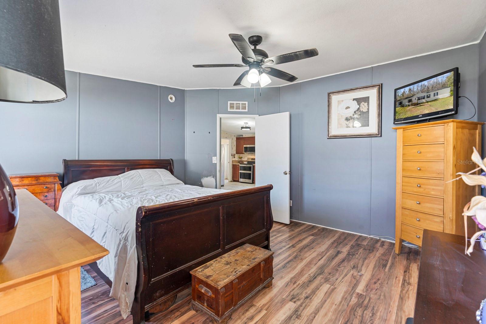 Image 32 of 50 For 10536 Smokie Creek Lane