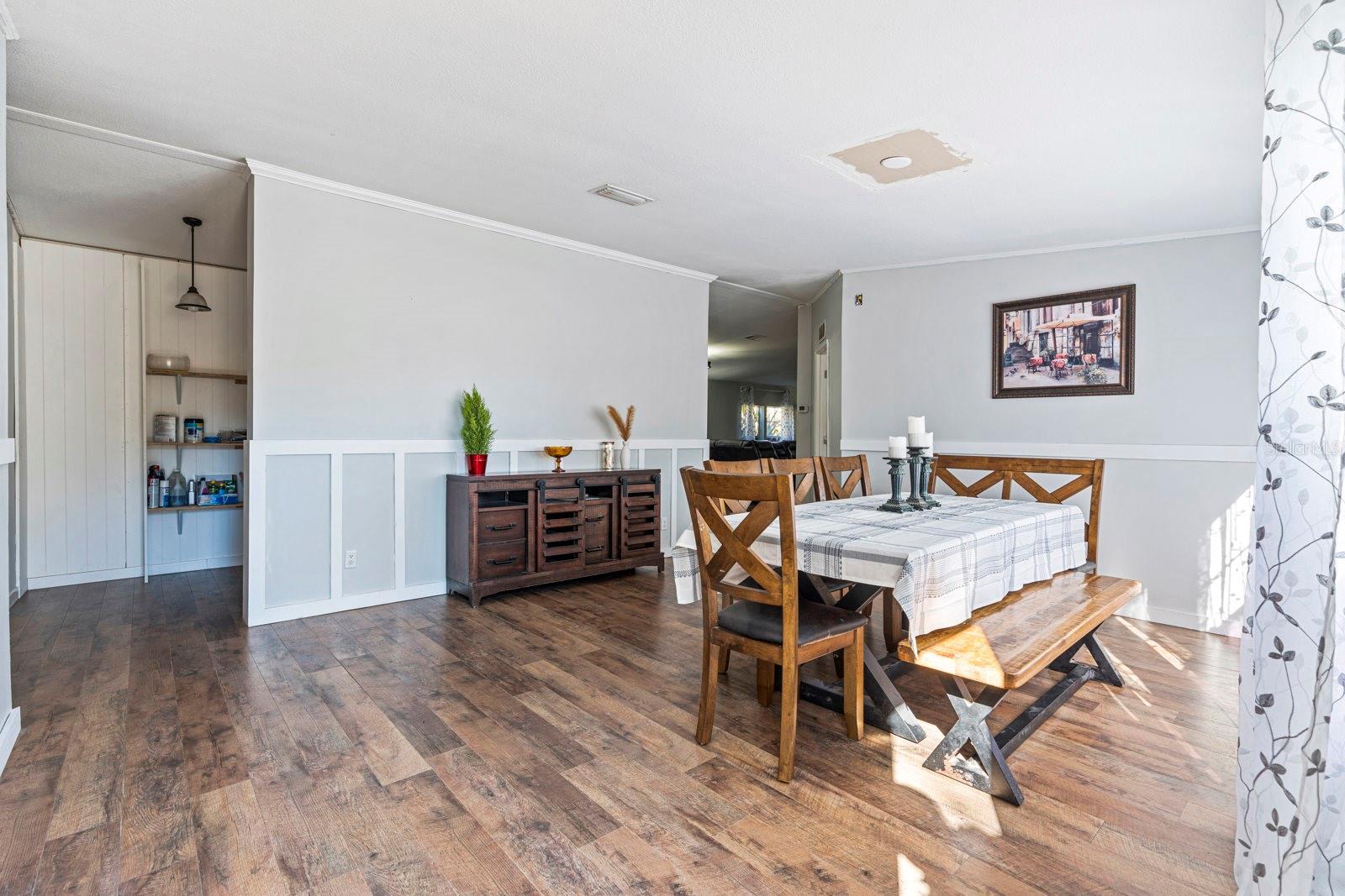 Image 4 of 50 For 10536 Smokie Creek Lane