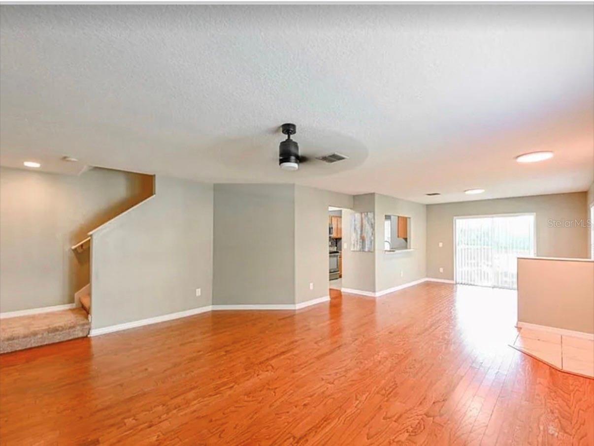 Image 10 of 30 For 37706 Aaralyn Road