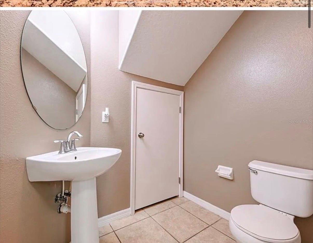 Image 15 of 30 For 37706 Aaralyn Road