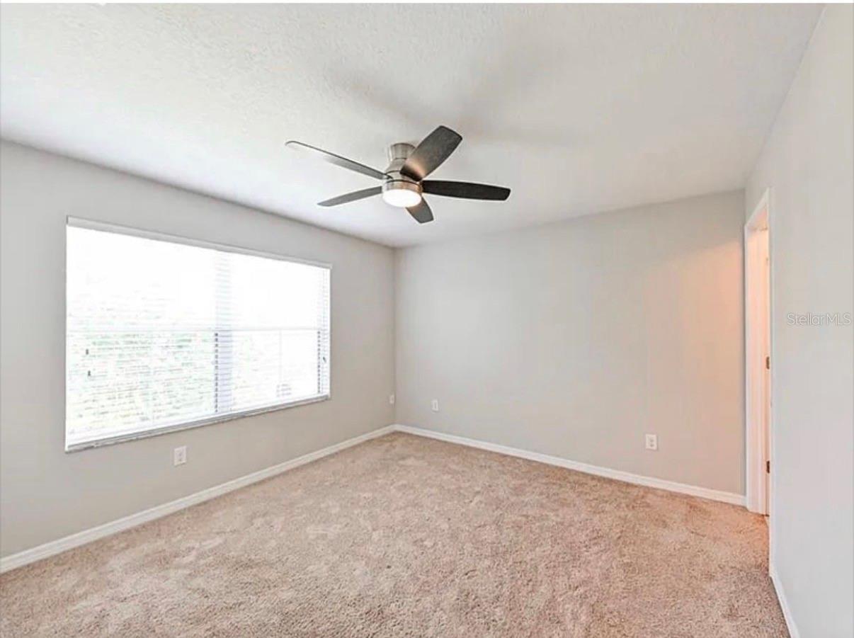 Image 17 of 30 For 37706 Aaralyn Road