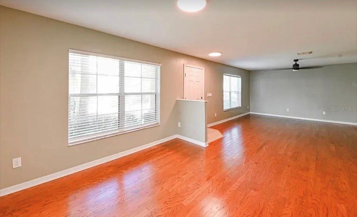 Image 6 of 30 For 37706 Aaralyn Road