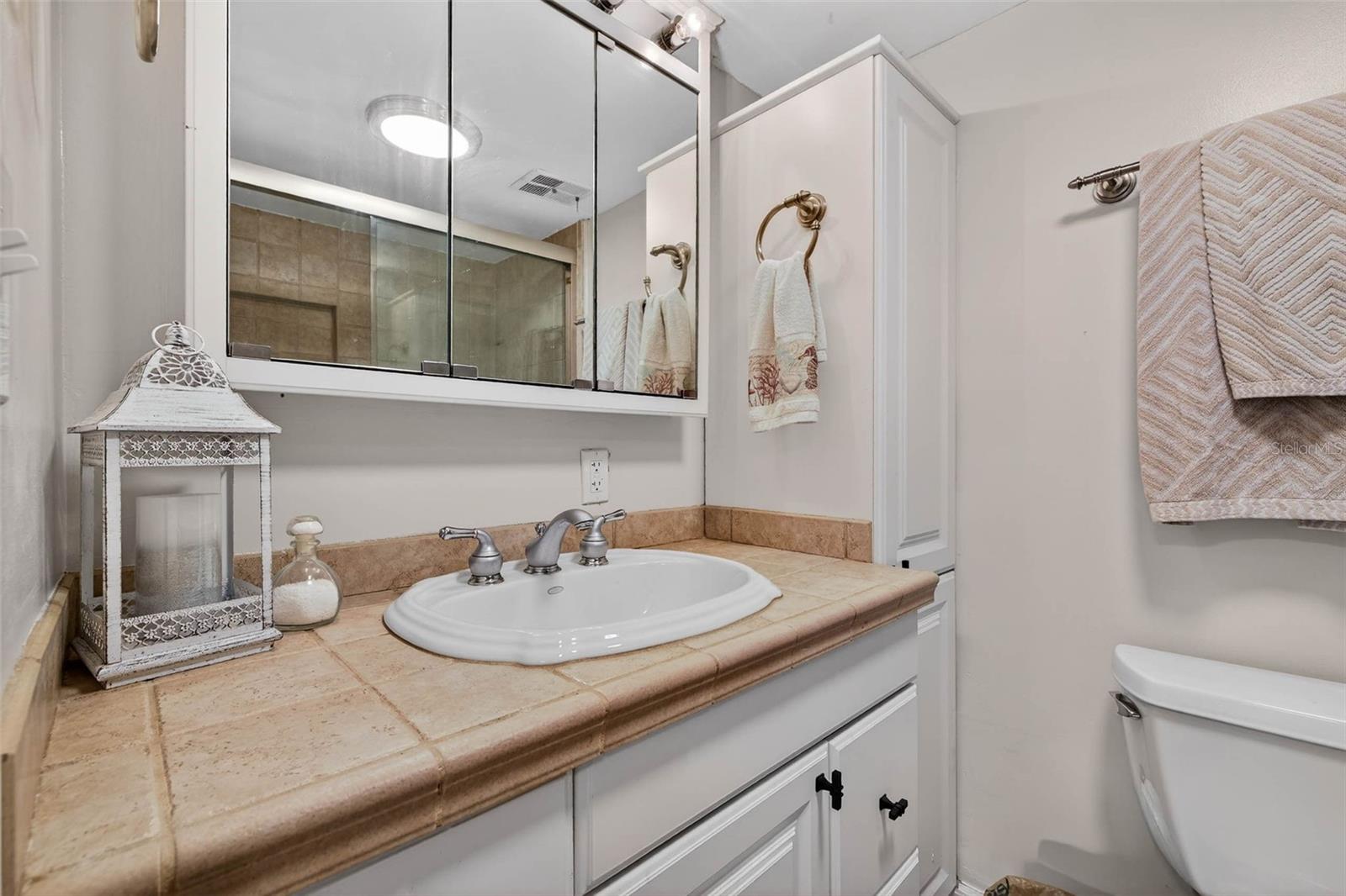 Image 23 of 38 For 500 Osceola Avenue 410