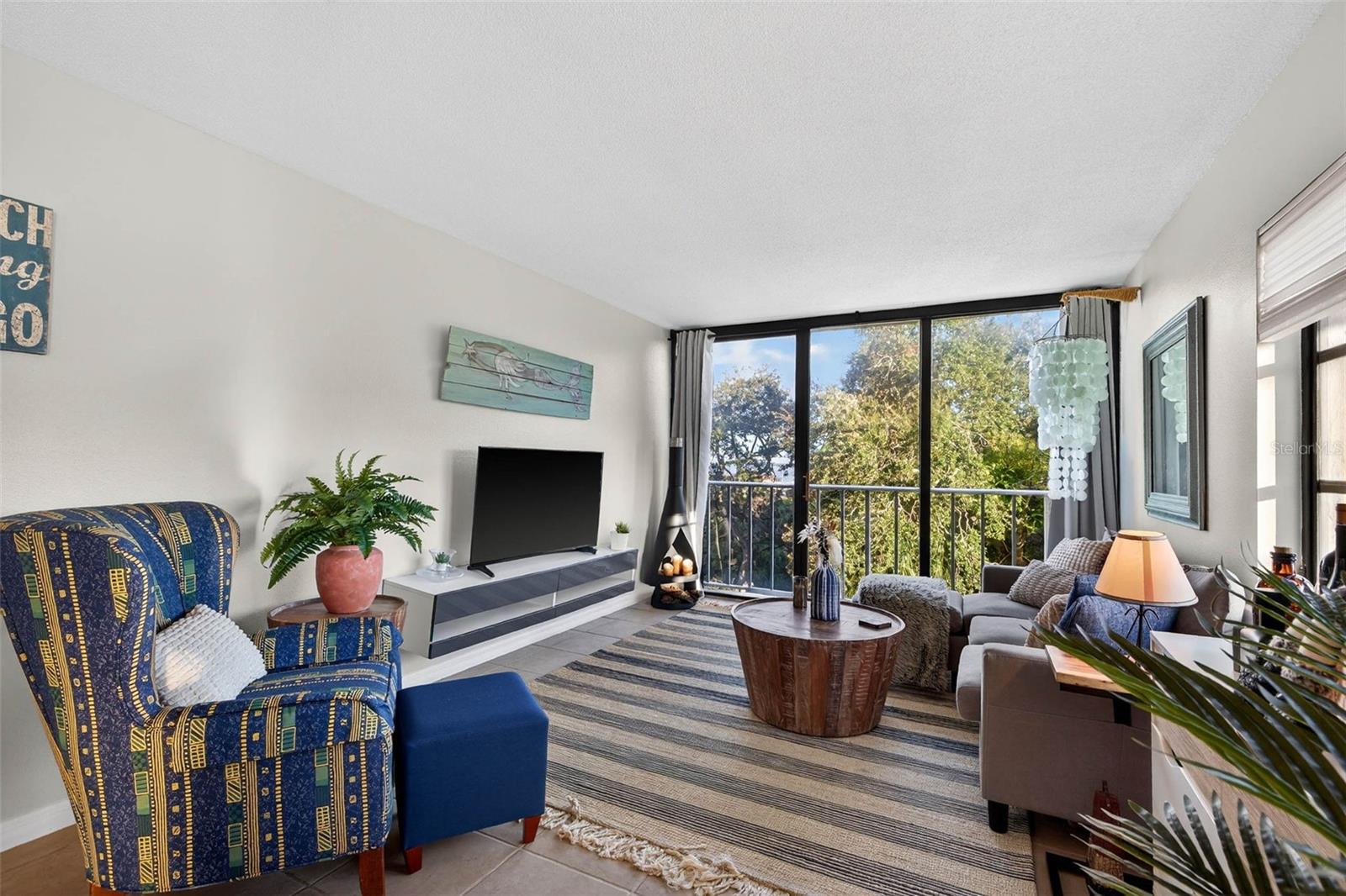 Image 7 of 38 For 500 Osceola Avenue 410