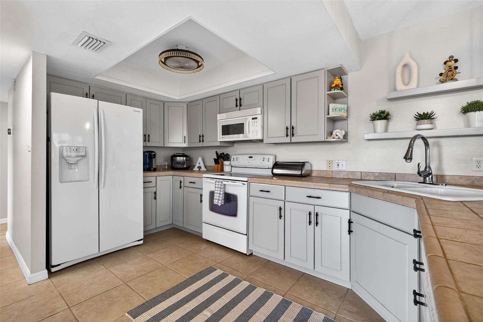 Image 9 of 38 For 500 Osceola Avenue 410