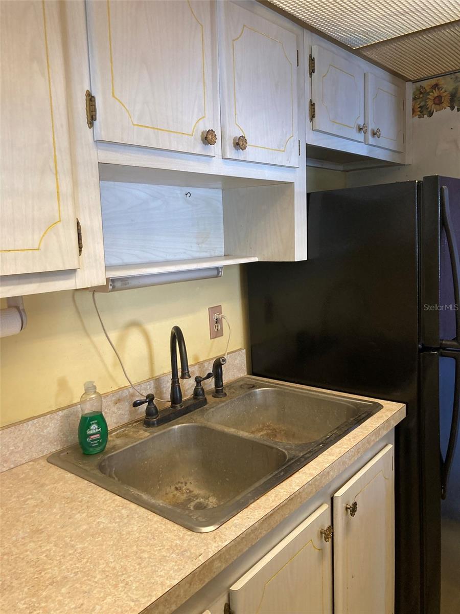 Image 14 of 59 For 5967 Terrace Park Drive N 211