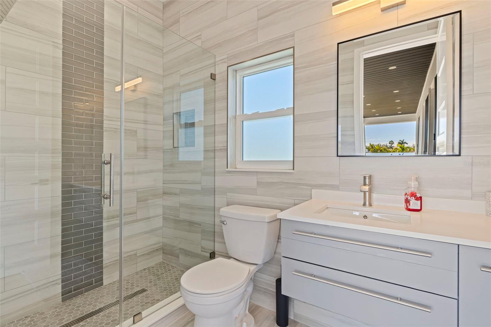 Image 23 of 75 For 6062 Bayou Grande Boulevard Ne