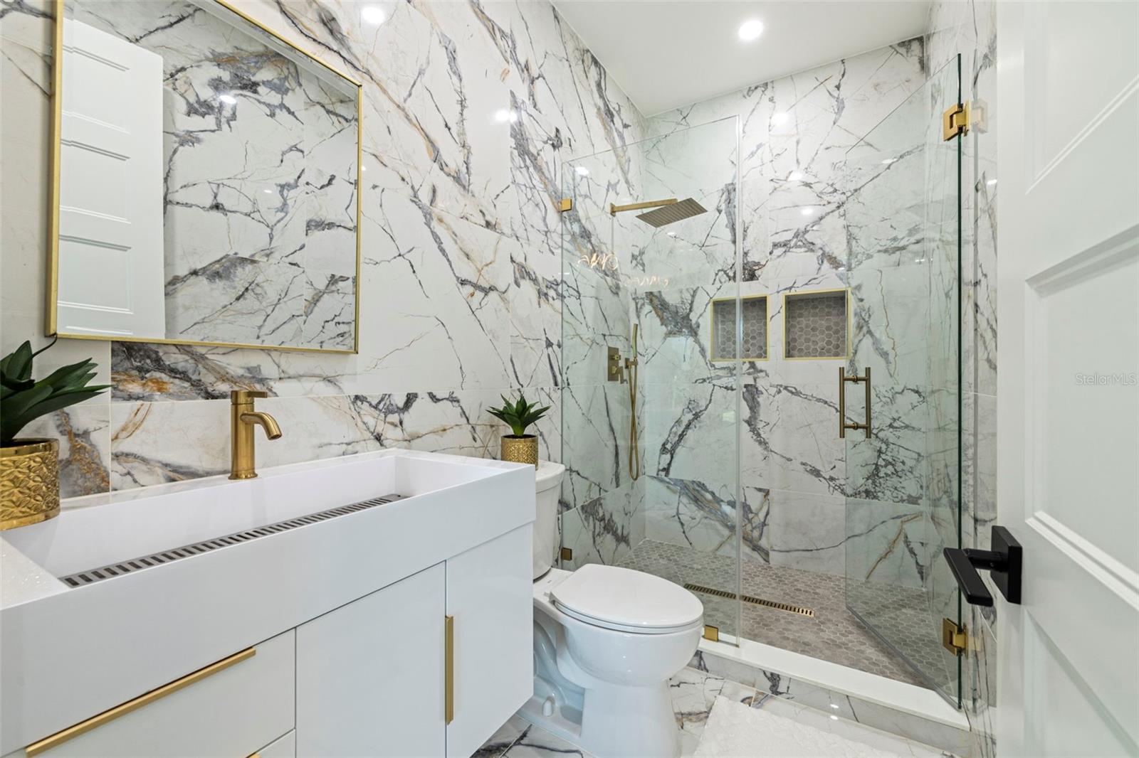 Image 28 of 75 For 6062 Bayou Grande Boulevard Ne