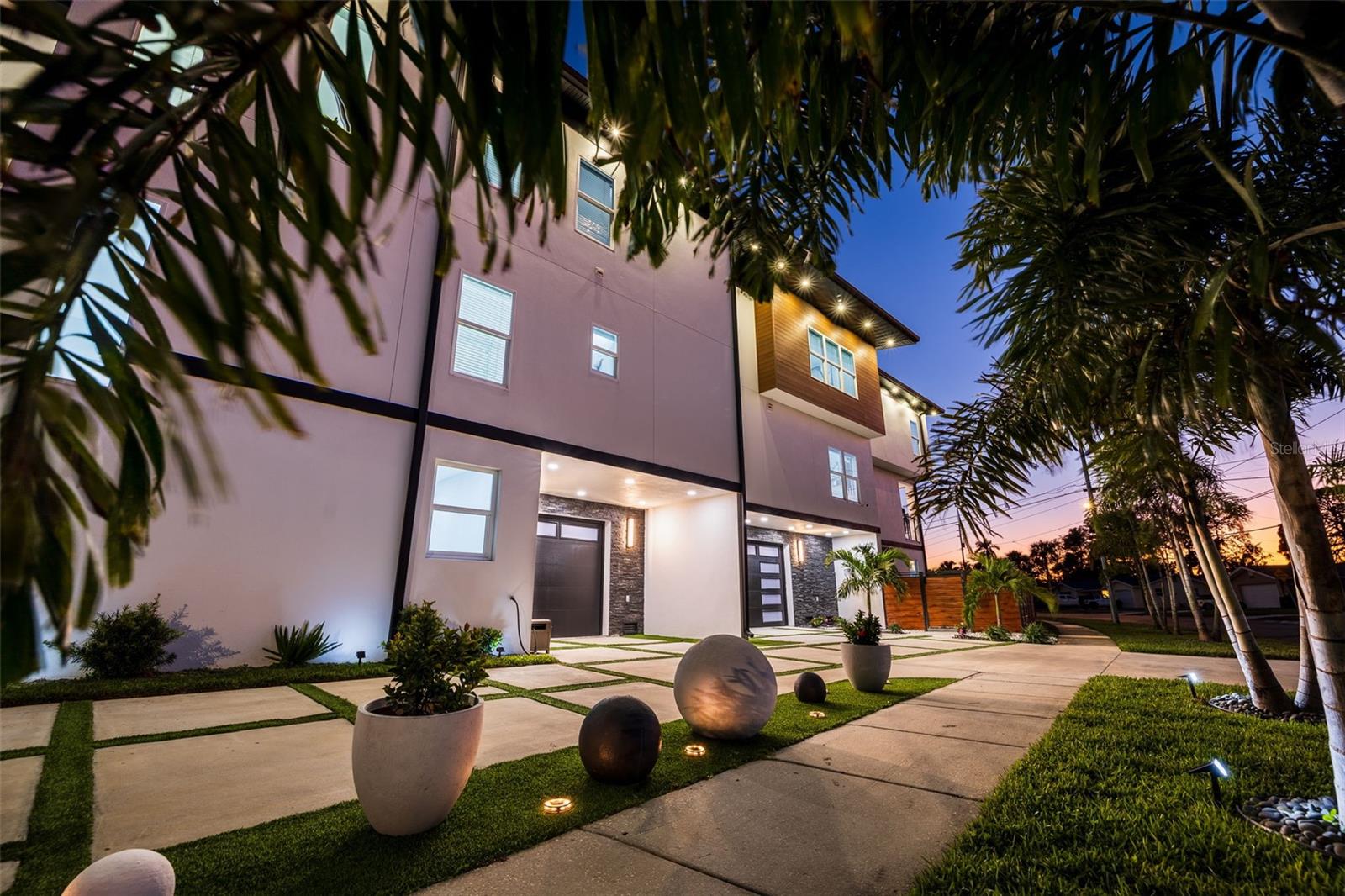 Image 3 of 75 For 6062 Bayou Grande Boulevard Ne