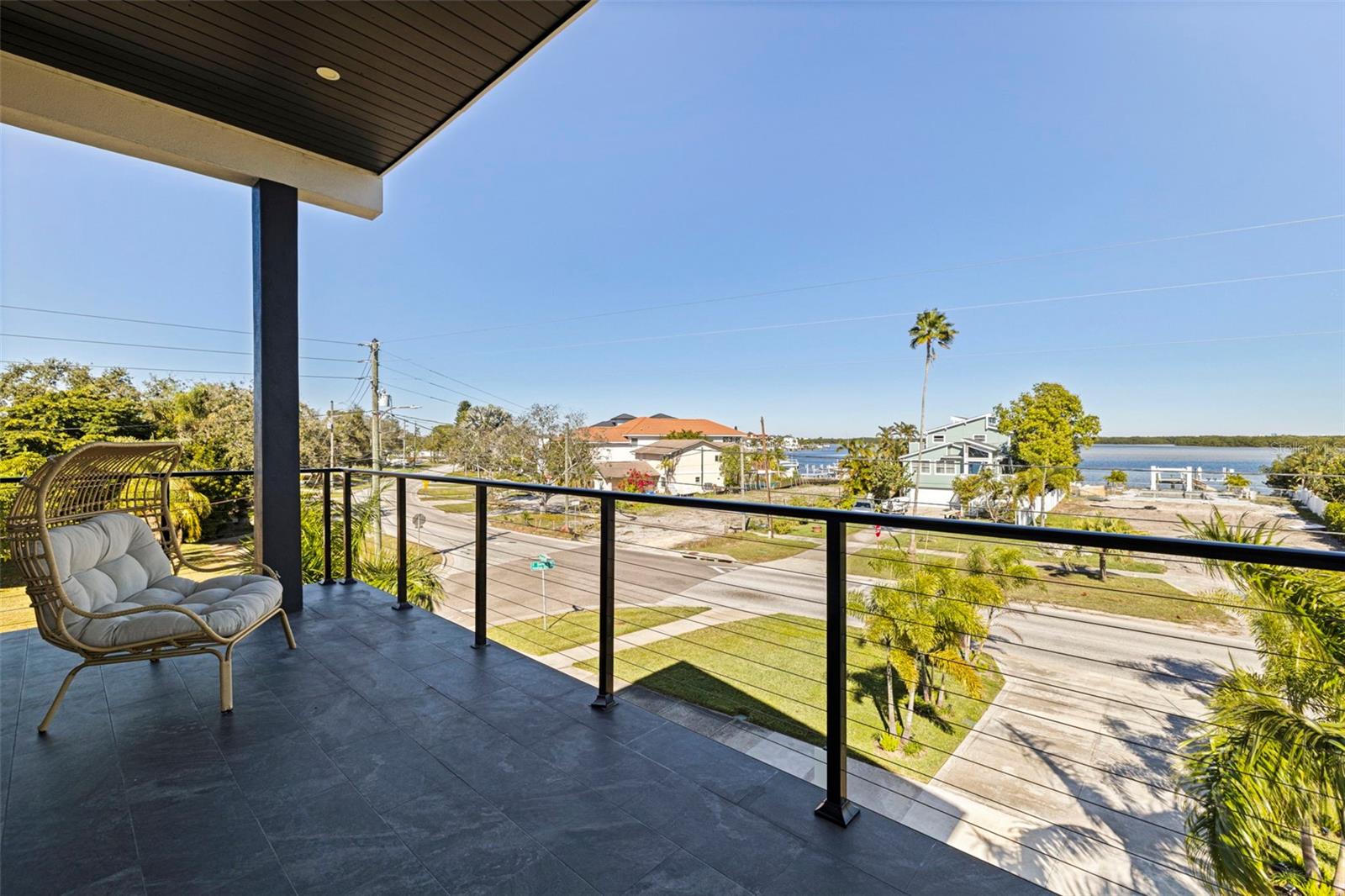 Image 41 of 75 For 6062 Bayou Grande Boulevard Ne