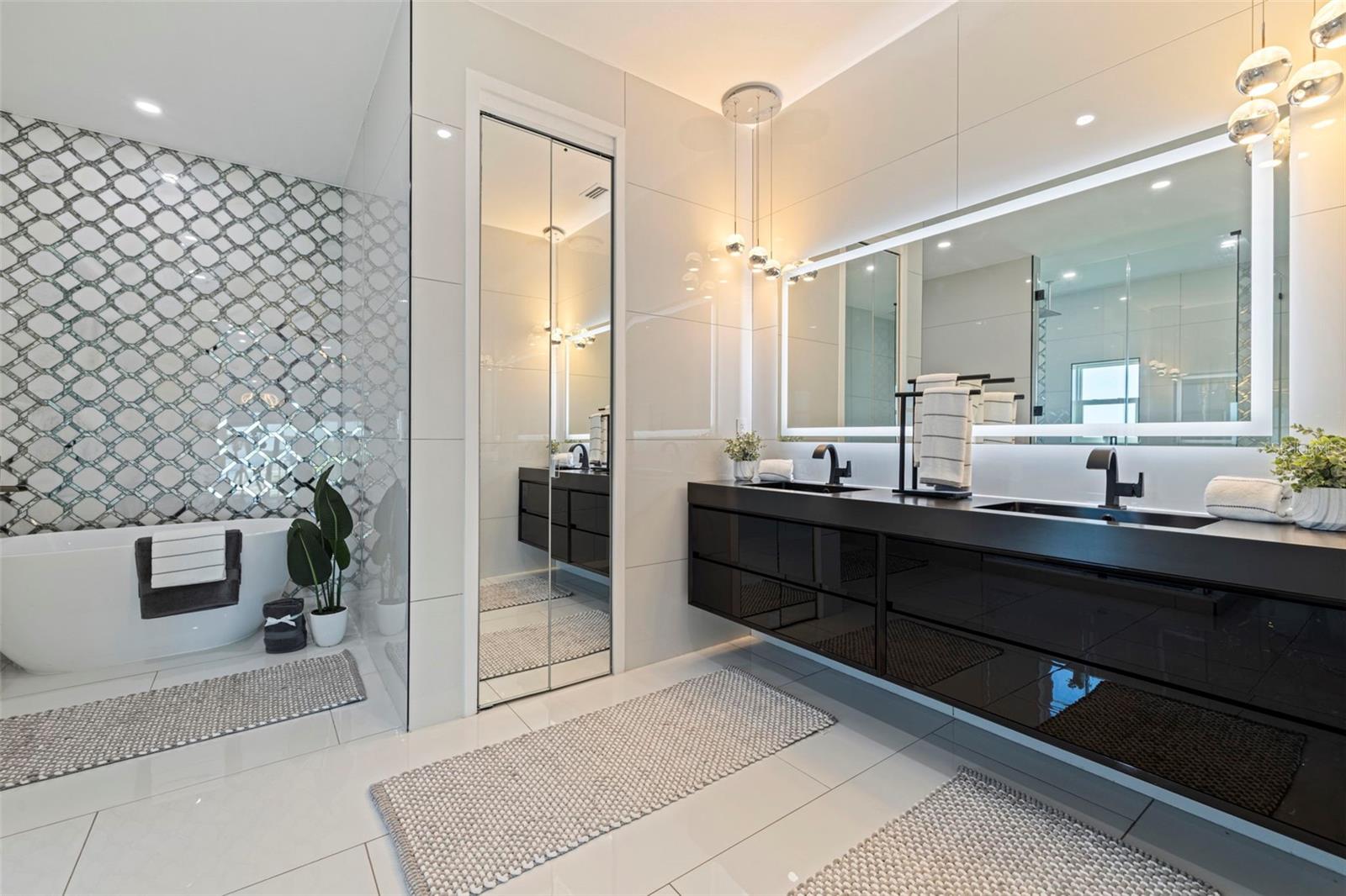 Image 42 of 75 For 6062 Bayou Grande Boulevard Ne