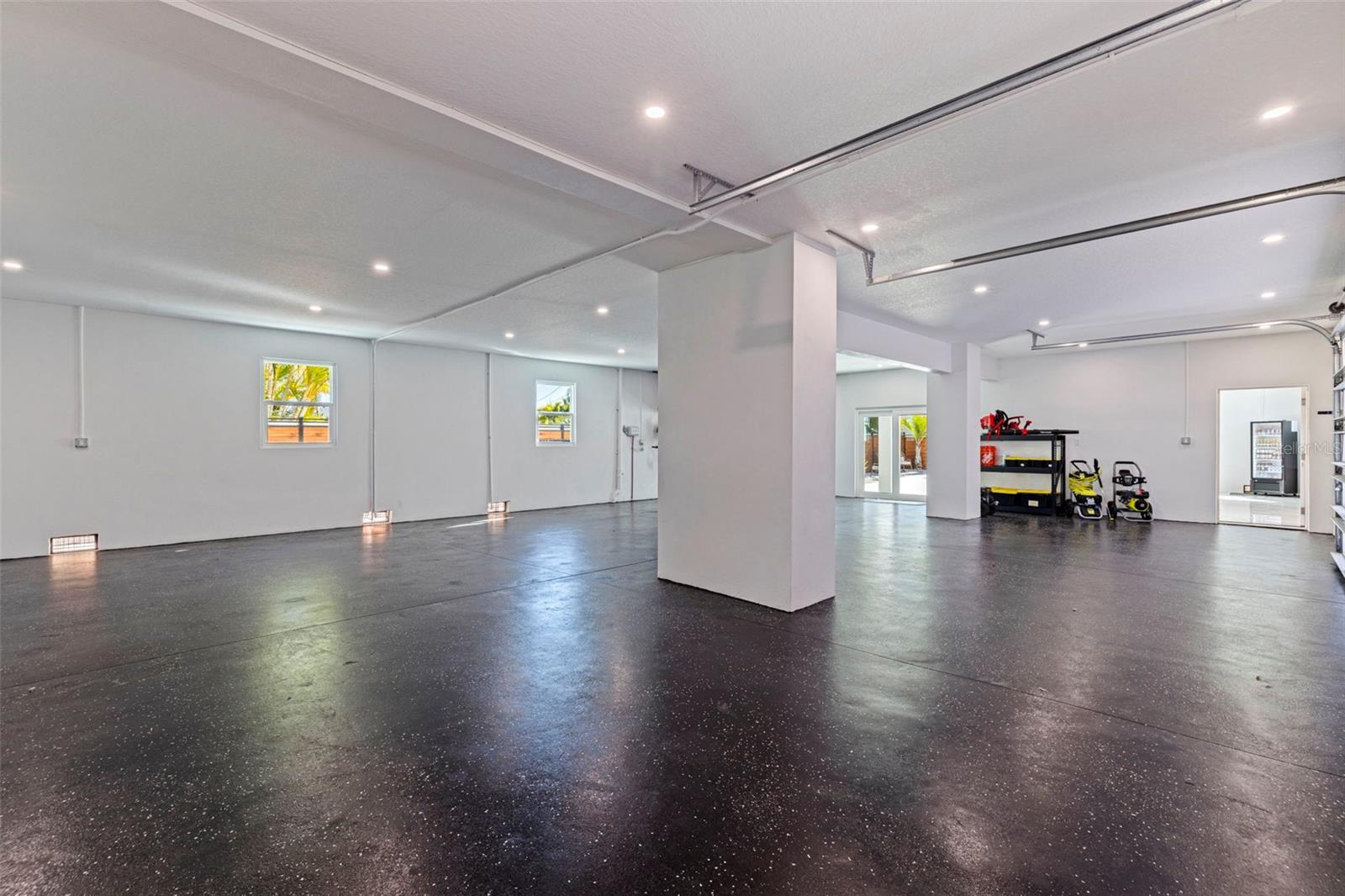 Image 55 of 75 For 6062 Bayou Grande Boulevard Ne