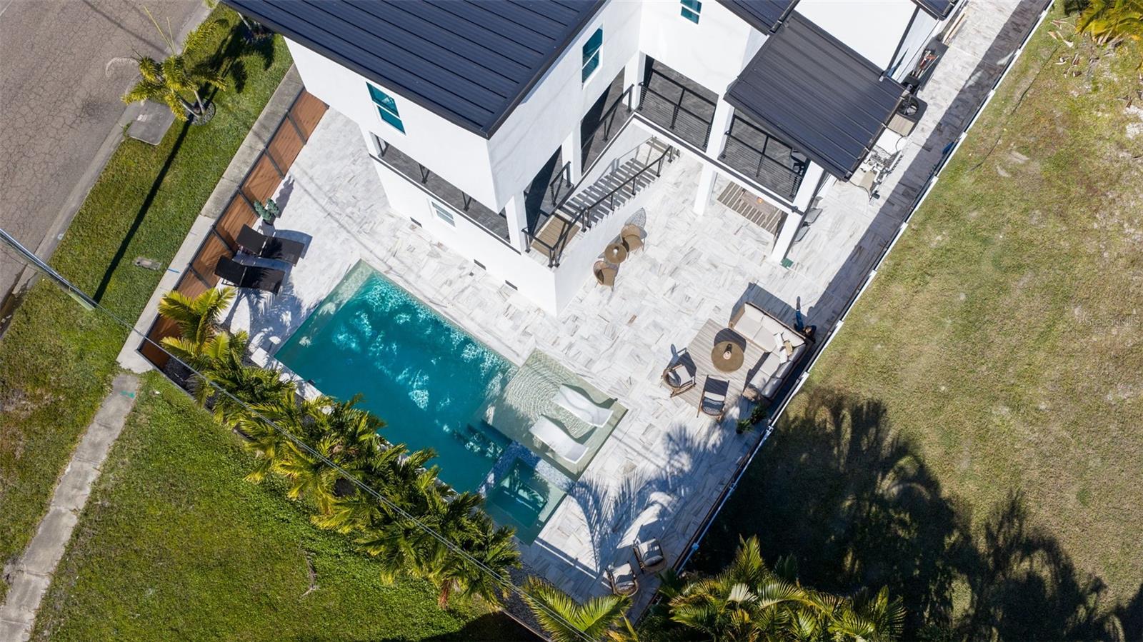 Image 70 of 75 For 6062 Bayou Grande Boulevard Ne